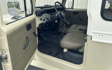 Toyota-FJ43-1983-4