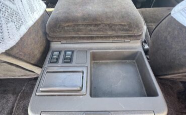 Toyota-Hiace-1994-Minivan-26