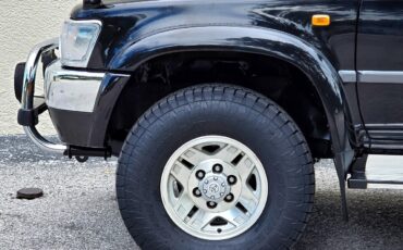 Toyota-Hilux-Surf-1995-SUV-10