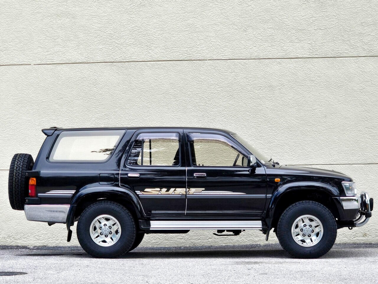 Toyota-Hilux-Surf-1995-SUV-14