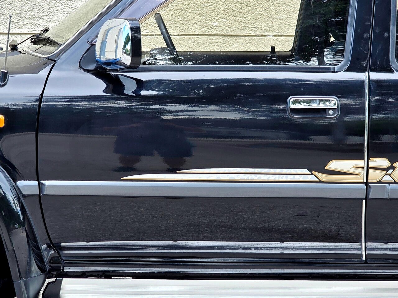 Toyota-Hilux-Surf-1995-SUV-25