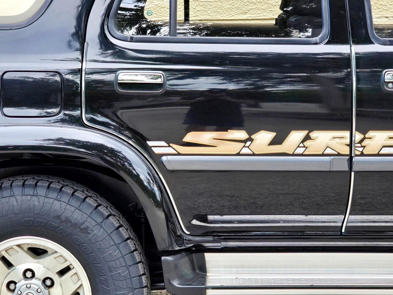 Toyota-Hilux-Surf-1995-SUV-30