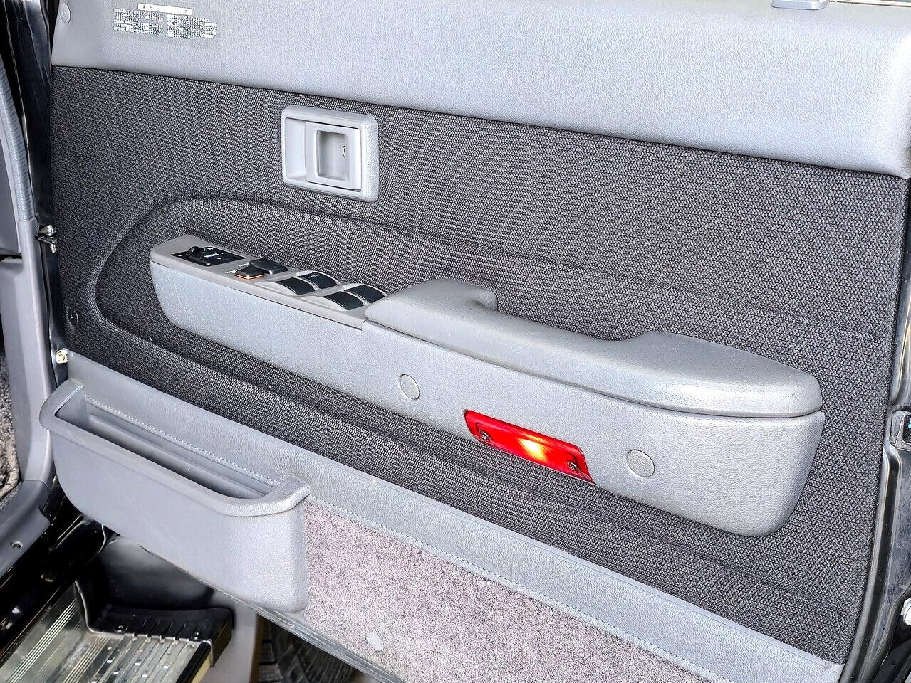 Toyota-Hilux-Surf-1995-SUV-38
