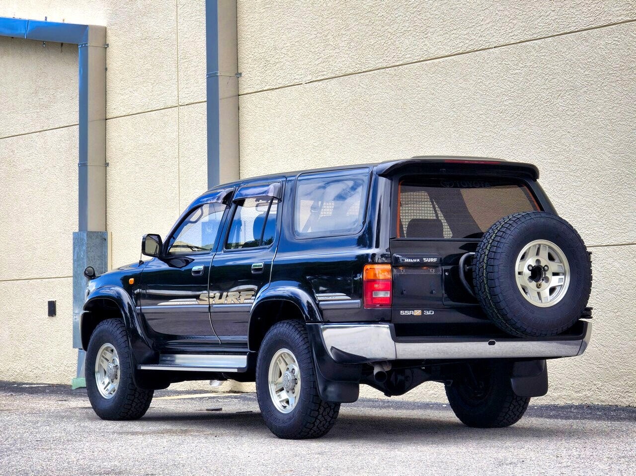 Toyota-Hilux-Surf-1995-SUV-7