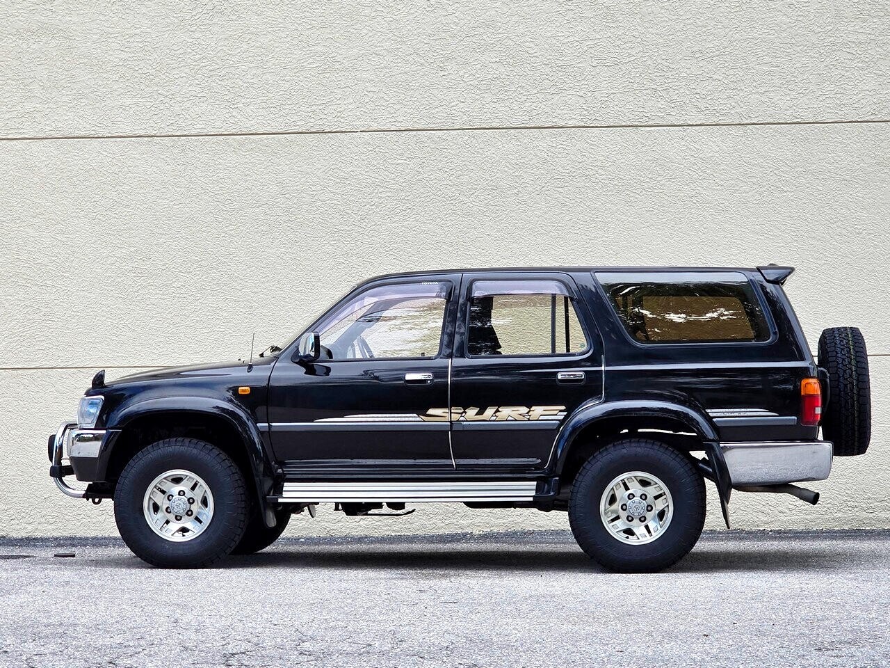 Toyota-Hilux-Surf-1995-SUV-8