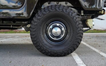 Toyota-Land-Cruiser-1965-10