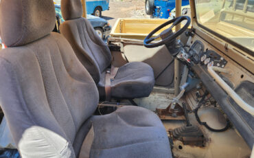 Toyota-Land-Cruiser-1969-14