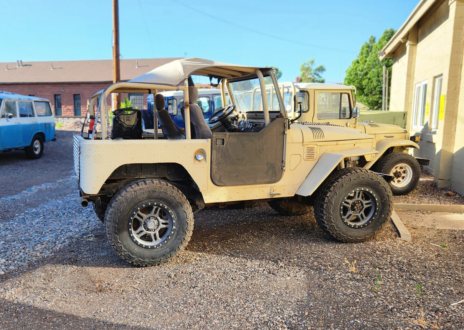 Toyota-Land-Cruiser-1969-4