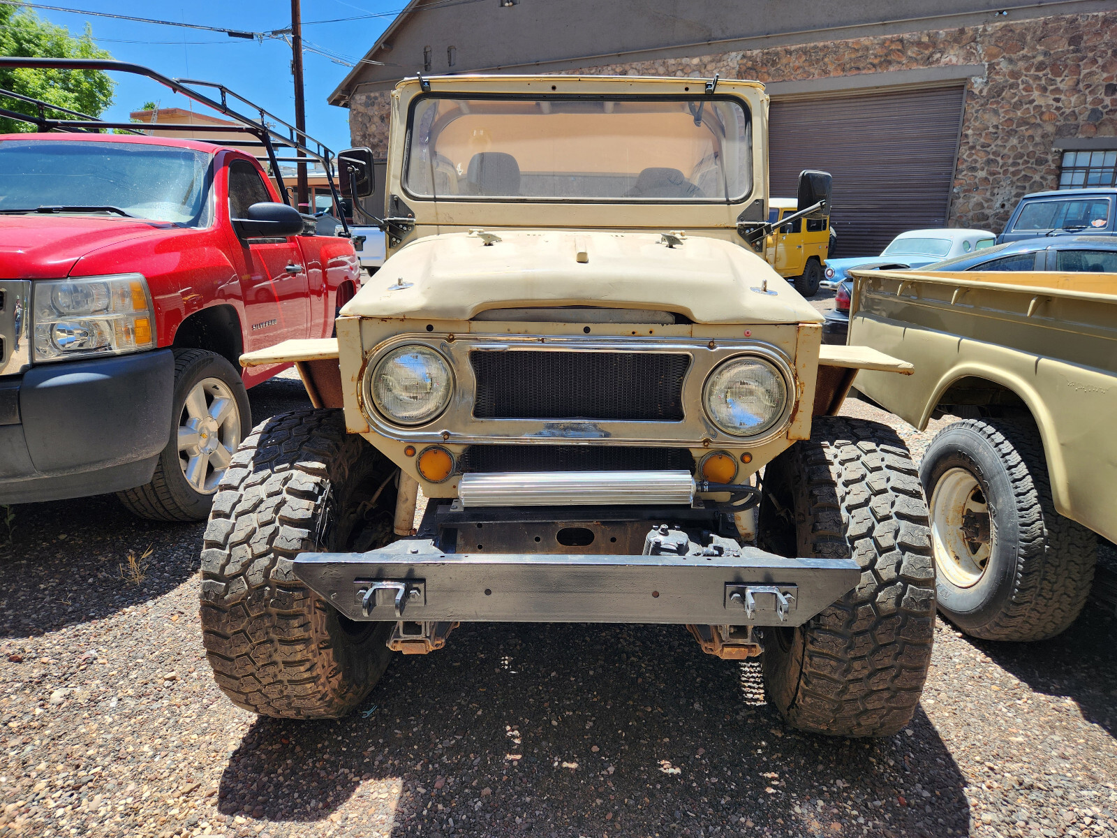 Toyota-Land-Cruiser-1969-8