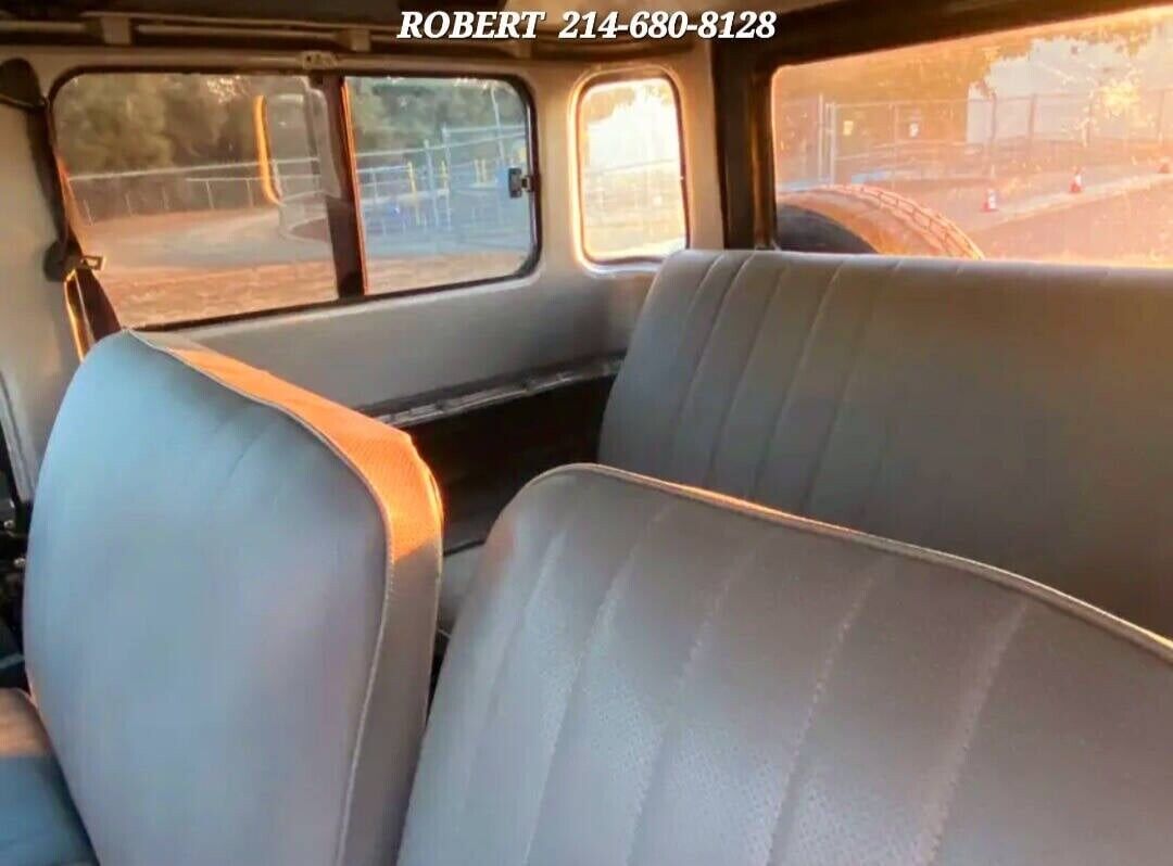 Toyota-Land-Cruiser-1970-SUV-11