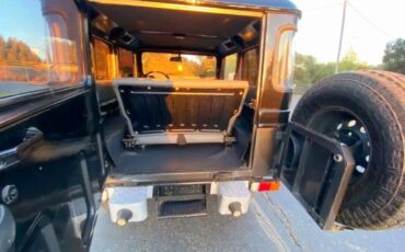 Toyota-Land-Cruiser-1970-SUV-13