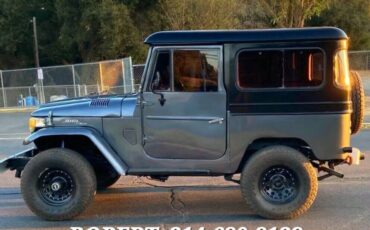 Toyota-Land-Cruiser-1970-SUV-4