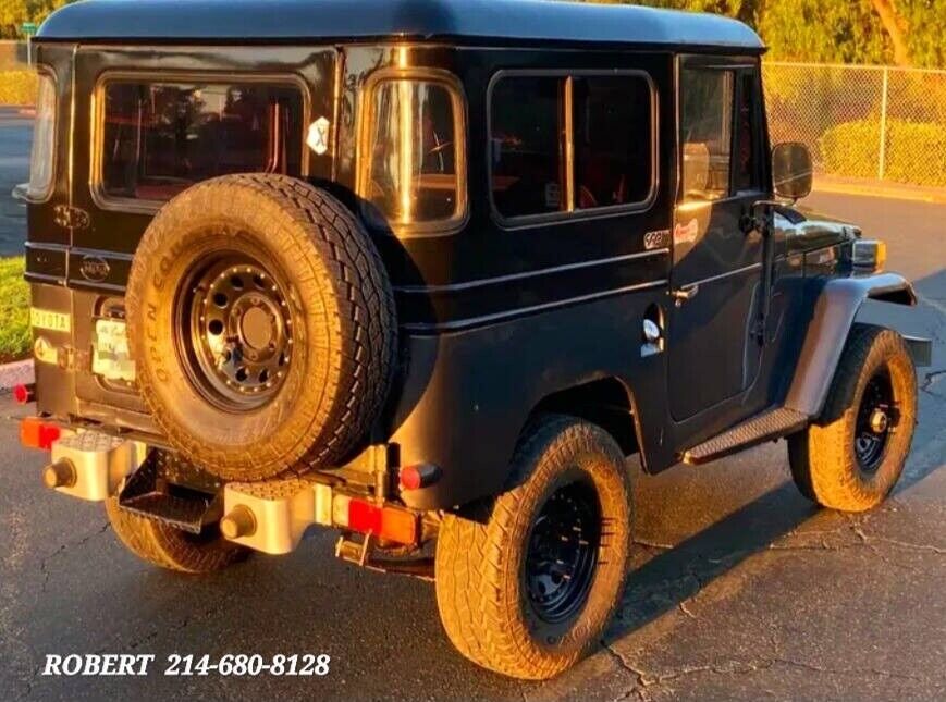 Toyota-Land-Cruiser-1970-SUV-8