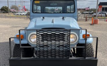 Toyota-Land-Cruiser-1971-SUV-10