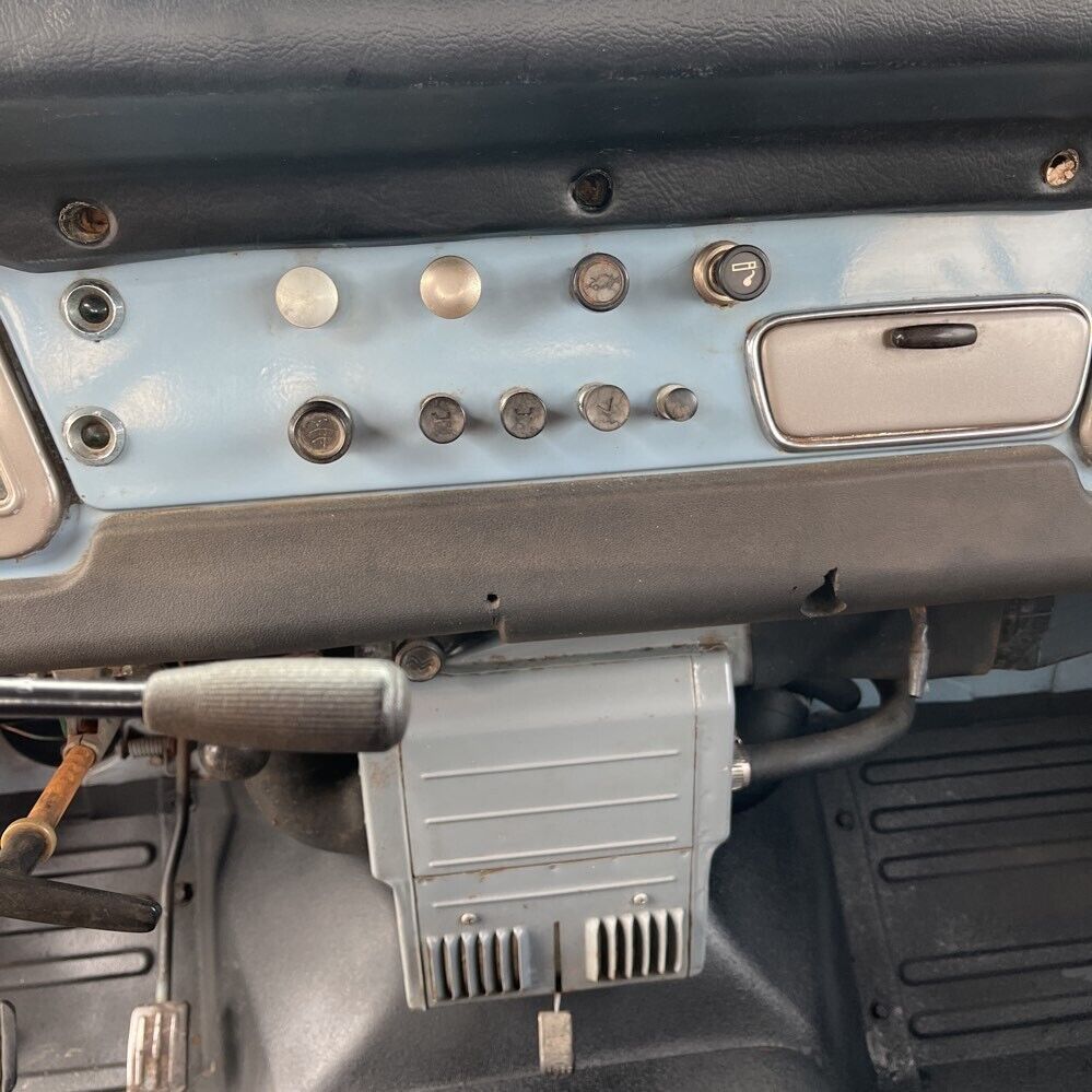 Toyota-Land-Cruiser-1971-SUV-16