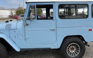 Toyota-Land-Cruiser-1971-SUV-2