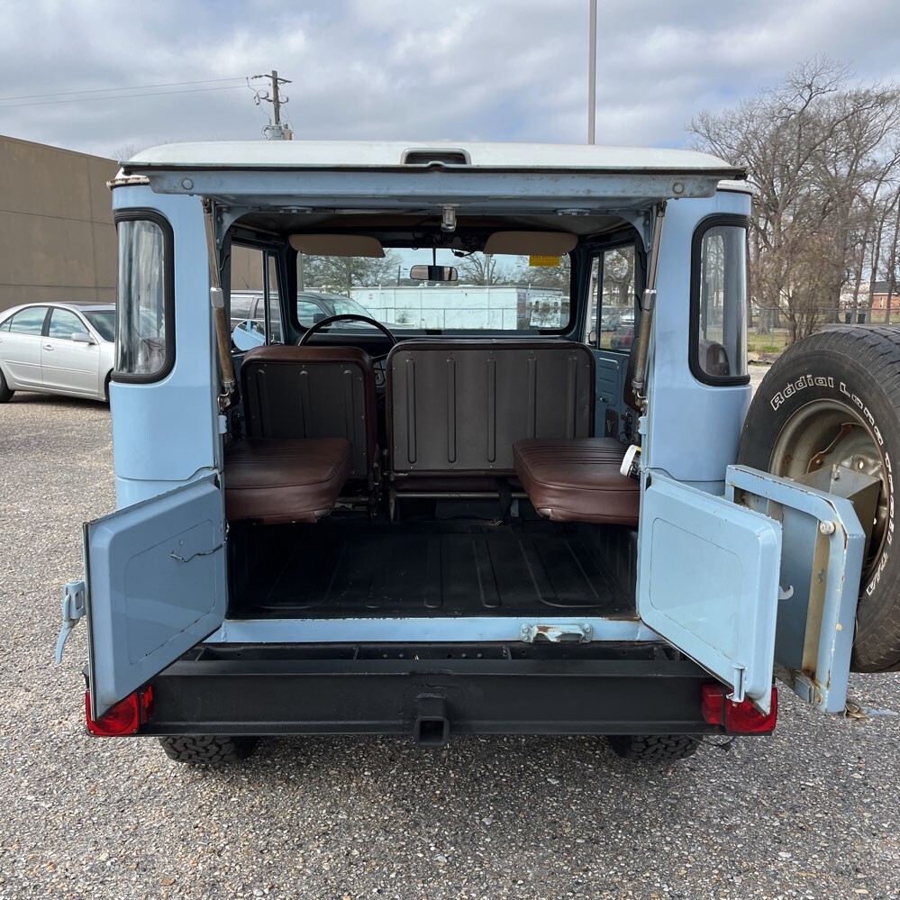 Toyota-Land-Cruiser-1971-SUV-27