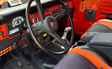 Toyota-Land-Cruiser-1973-SUV-12