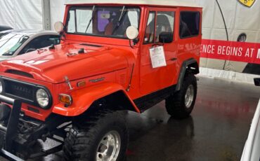 Toyota-Land-Cruiser-1973-SUV-16