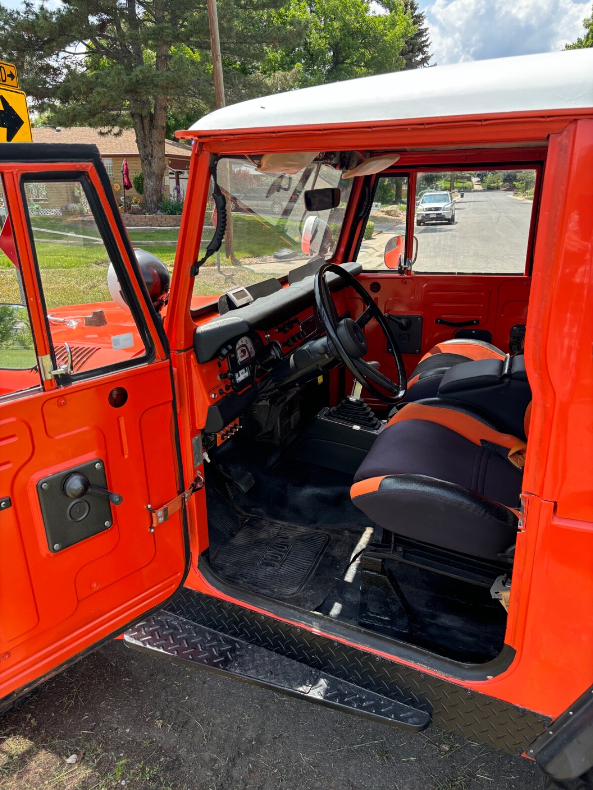 Toyota-Land-Cruiser-1973-SUV-4
