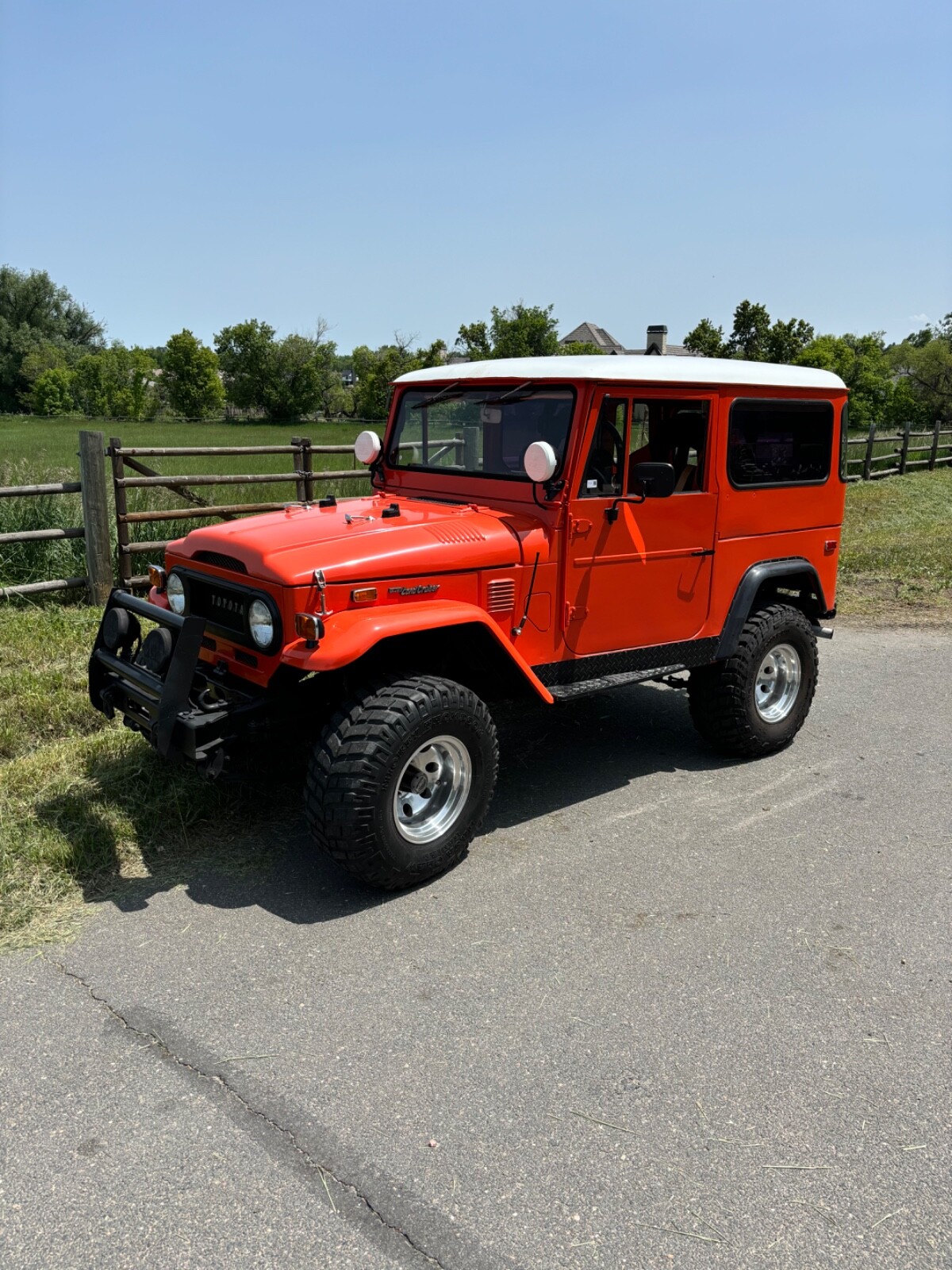 Toyota Land Cruiser 1973 SUV