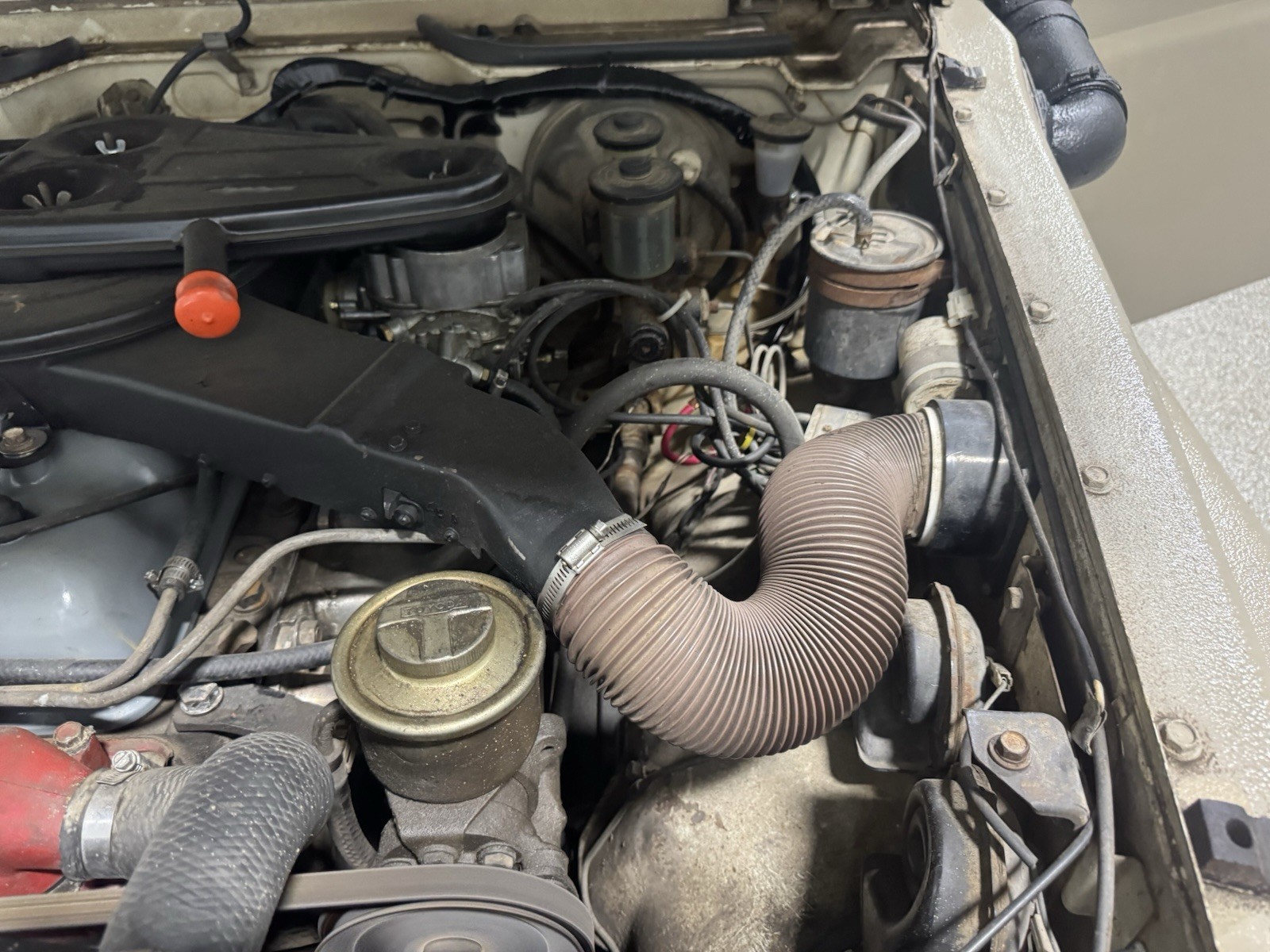 Toyota-Land-Cruiser-1975-SUV-15