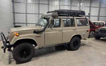Toyota-Land-Cruiser-1975-SUV-3