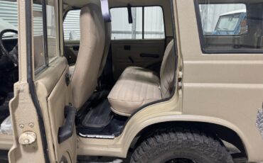 Toyota-Land-Cruiser-1975-SUV-34