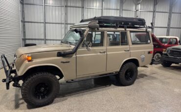 Toyota-Land-Cruiser-1975-SUV-37