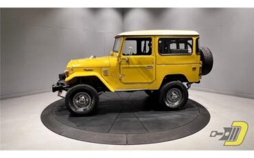 Toyota-Land-Cruiser-1976-SUV-1