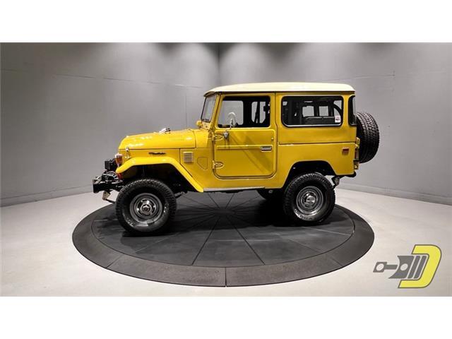 Toyota-Land-Cruiser-1976-SUV-1