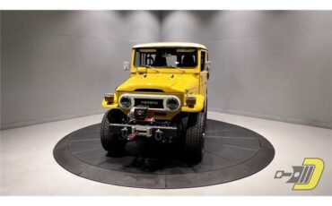 Toyota-Land-Cruiser-1976-SUV-14