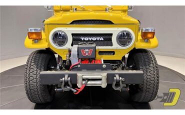 Toyota-Land-Cruiser-1976-SUV-18