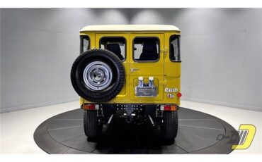 Toyota-Land-Cruiser-1976-SUV-27
