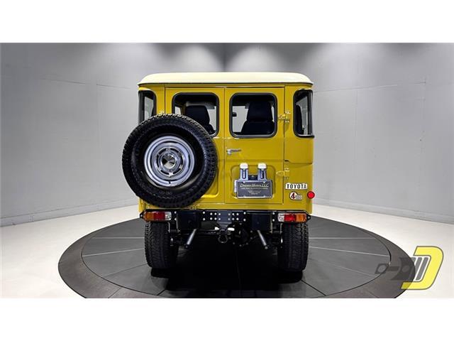 Toyota-Land-Cruiser-1976-SUV-27