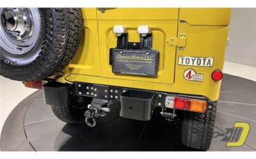 Toyota-Land-Cruiser-1976-SUV-28