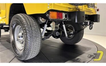 Toyota-Land-Cruiser-1976-SUV-29