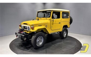 Toyota-Land-Cruiser-1976-SUV-32