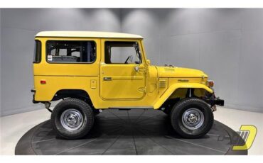 Toyota-Land-Cruiser-1976-SUV-37