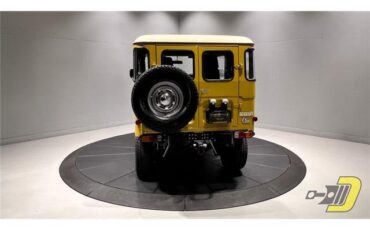 Toyota-Land-Cruiser-1976-SUV-5