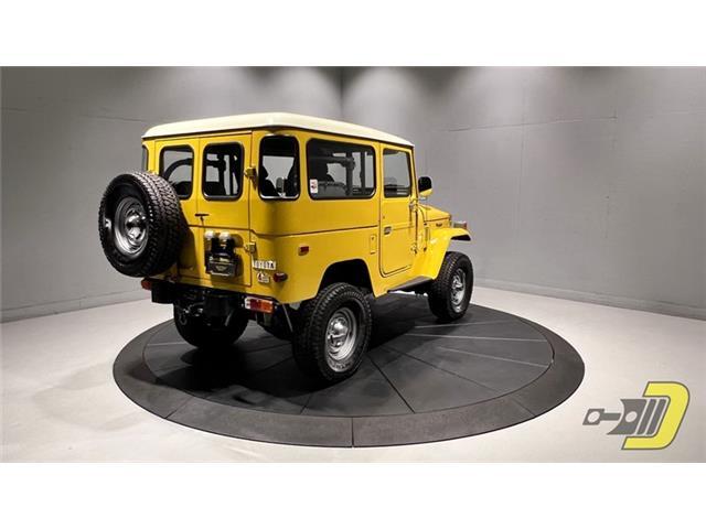 Toyota-Land-Cruiser-1976-SUV-7