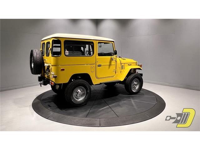 Toyota-Land-Cruiser-1976-SUV-8