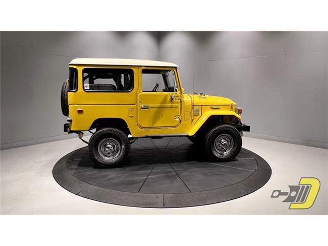 Toyota-Land-Cruiser-1976-SUV-9