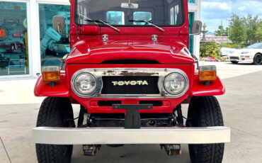 Toyota-Land-Cruiser-1978-SUV-1