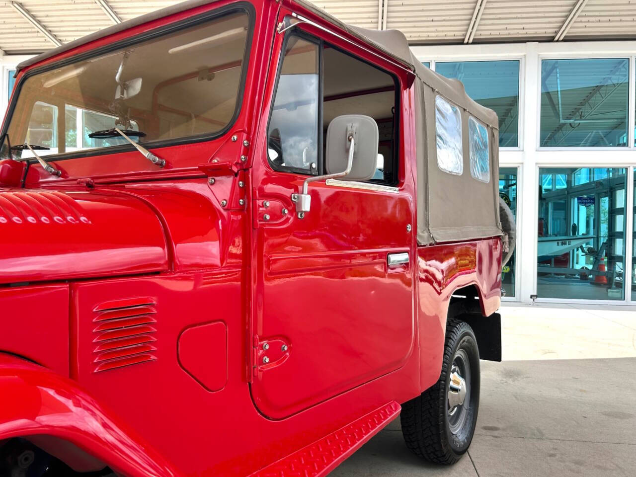 Toyota-Land-Cruiser-1978-SUV-11
