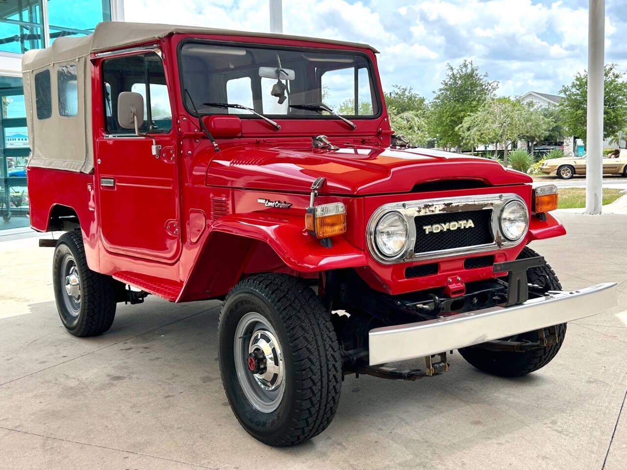 Toyota-Land-Cruiser-1978-SUV-2