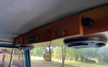 Toyota-Land-Cruiser-1979-10