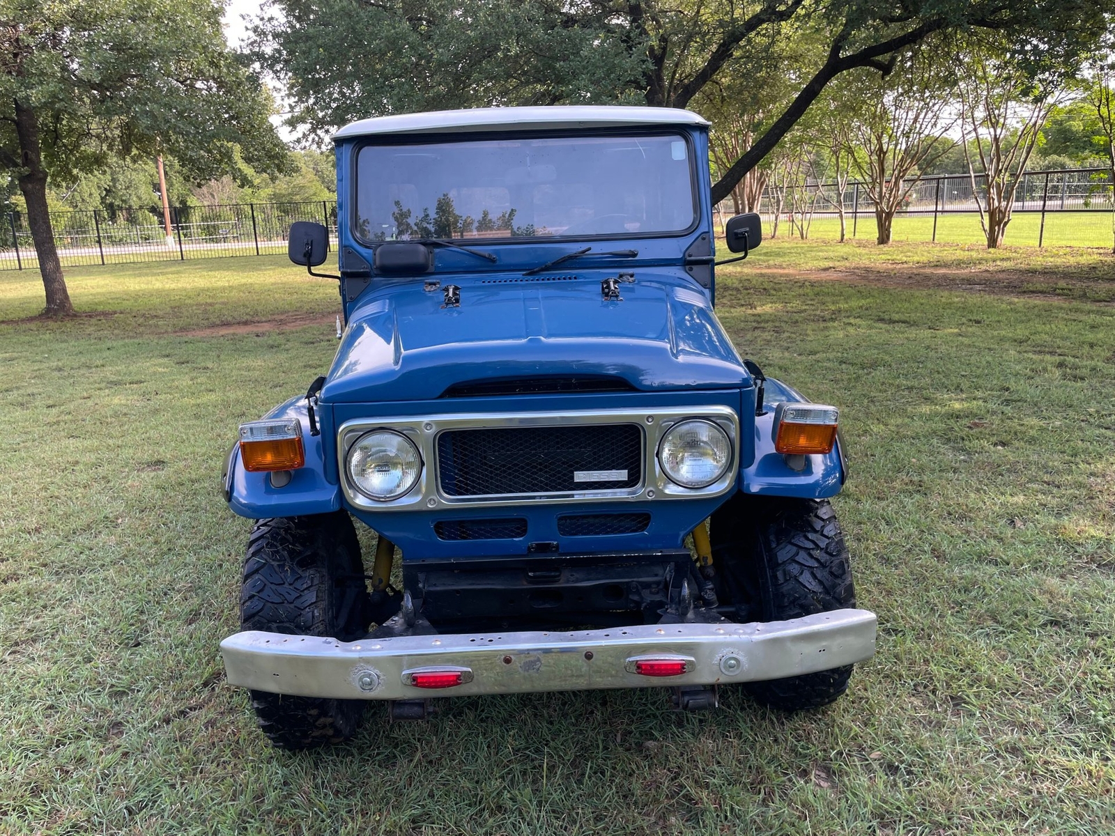 Toyota-Land-Cruiser-1979-16