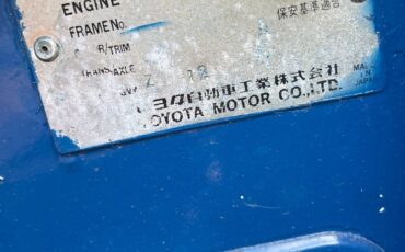 Toyota-Land-Cruiser-1979-2
