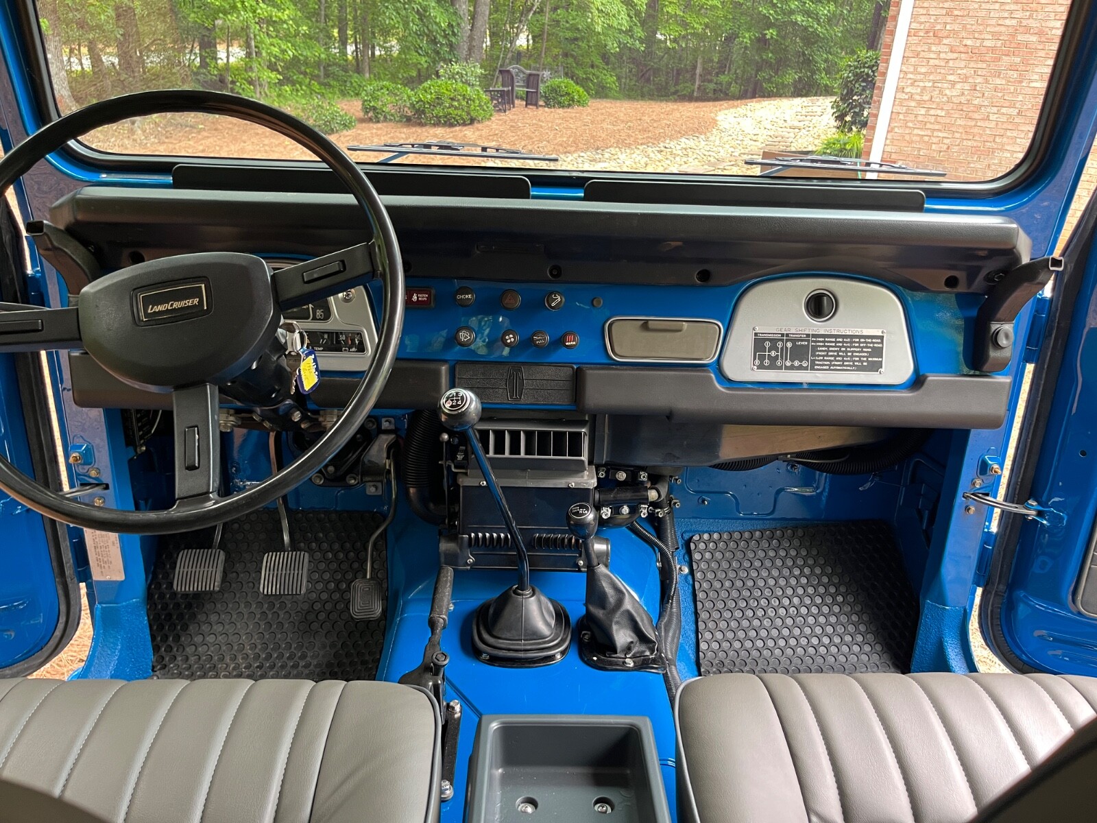 Toyota-Land-Cruiser-1982-SUV-9